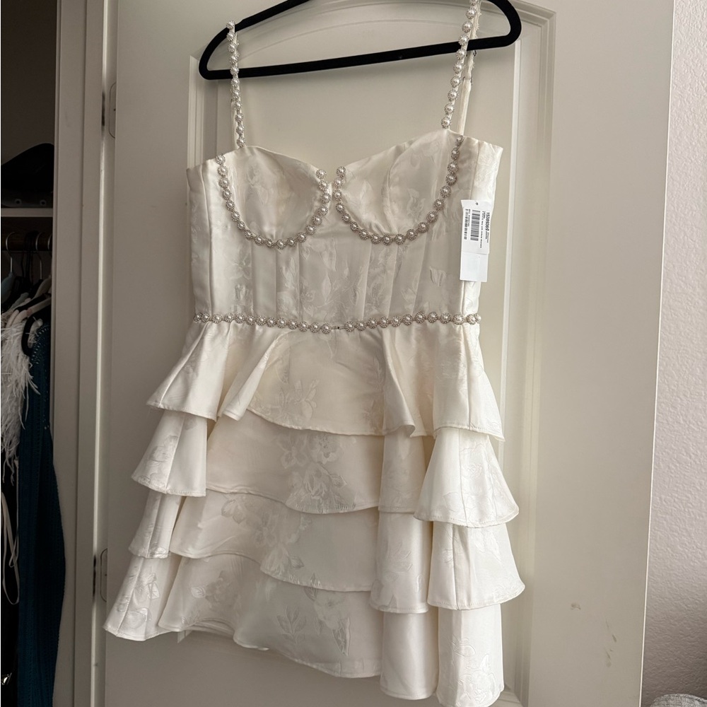 (NWT) V. Chapman White Tiered Dress with Pearl Details - Luciana